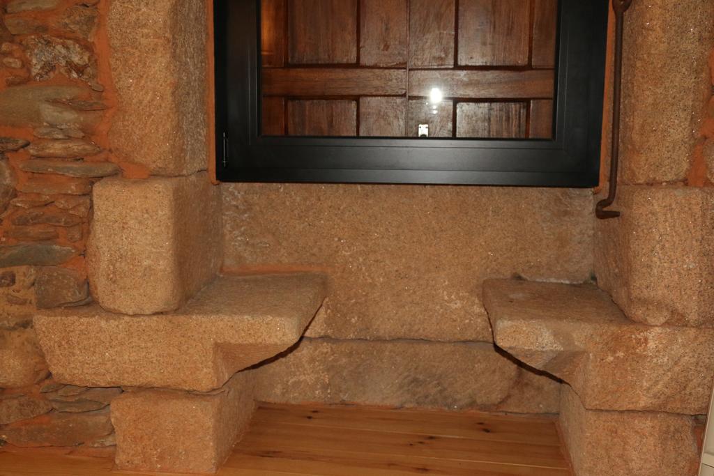 Casa De Baixo - Nature Hotel Alvoco das Várzeas Buitenkant foto
